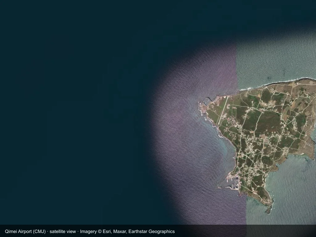 In the satellite image, the layout of Qimei Airport (CMJ) and its surroundings are clearly visible.